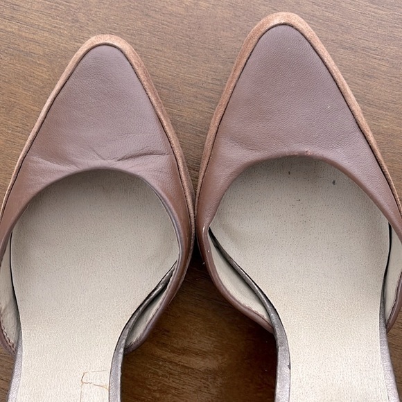 levity pumps w ankle strap - Picture 6 of 6